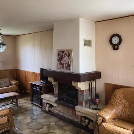 Maison Petiville بيت للعطل